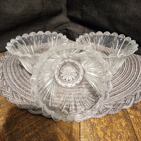 Set of 3 Dessert Dishes - Picture 5 of 6